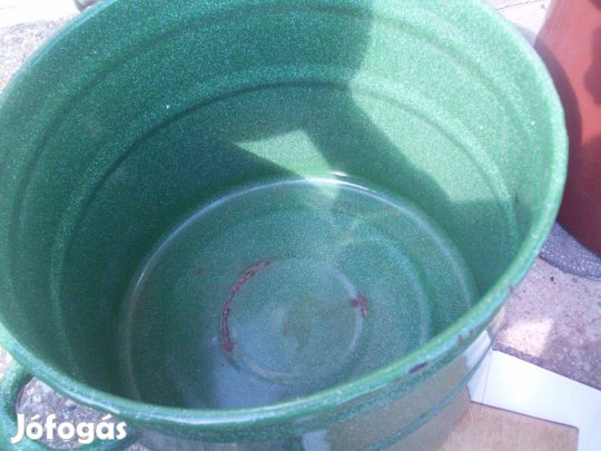 Zománcos fazék fedővel olcsón( pl. mosófazéknak)