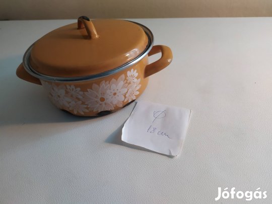 Zománcozott edény fedővel