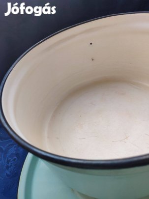 Zománcozott edények