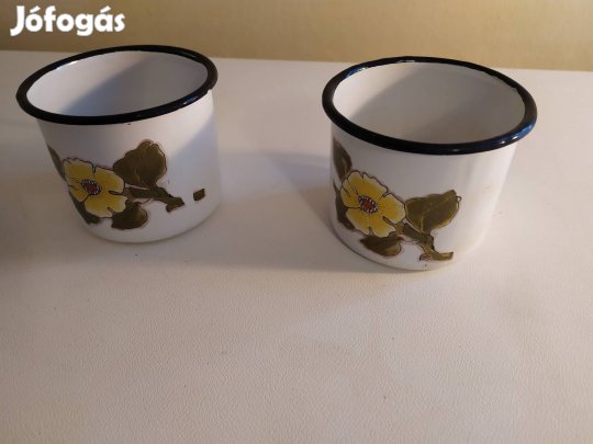 Zománcozott lemezbögre