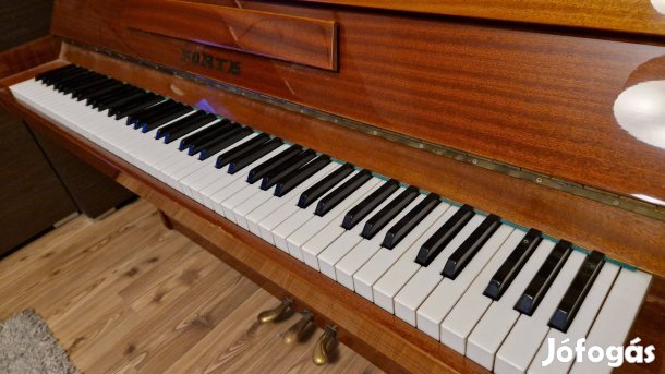 Zongora eladó