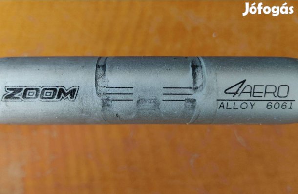 Zoom országuti kormány