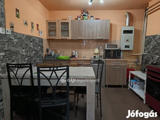 Zsákai eladó 77 nm-es ház