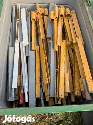 Zsalútartóvas.födém zsalútartóvas