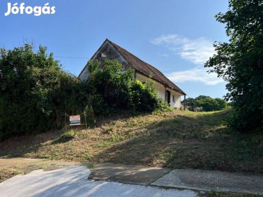 Zselickislakon 1 Szobás Családi Ház Eladó