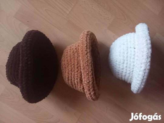 Zsenilia sapka 3 színben