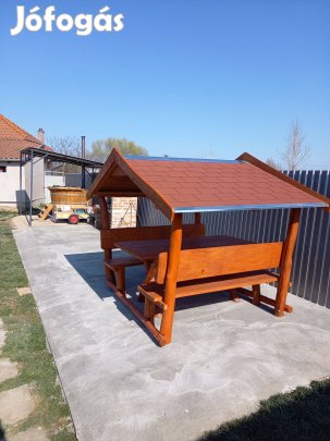 Zsindelytetős kerti kiülő