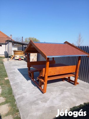 Zsindelytetős kerti kiülő