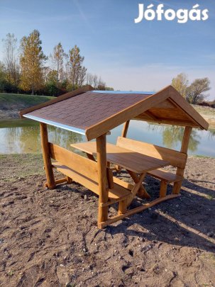 Zsindelytetős kerti kiülő