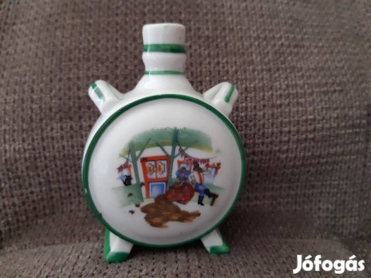 Zsolnay Porcelán népi mintás népmotívumos kulacs eladó