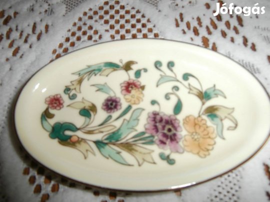 Zsolnay hamutartó 11 cm magas 3000 Ft-ért eladó Szombathelyen