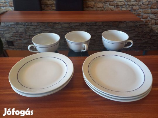 Zsolnay kistányérok, csészék 9db