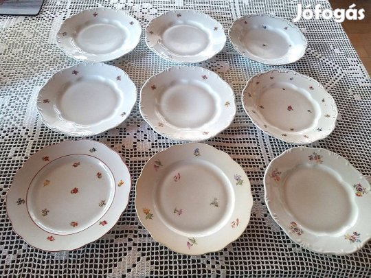 Zsolnay lapos tányérok -11 db