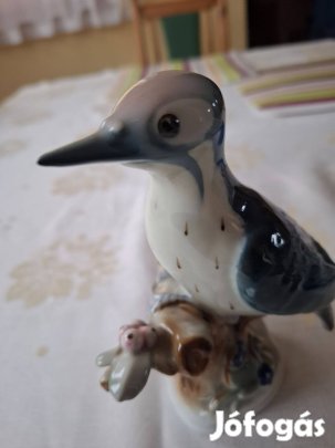 Zsolnay madár faágon