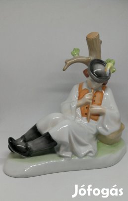 Zsolnay porcelán Furulyázó Juhász!