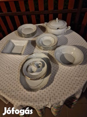 Zsolnay porcelán Tollazott készlet 24 karátos vékony arany kontúr