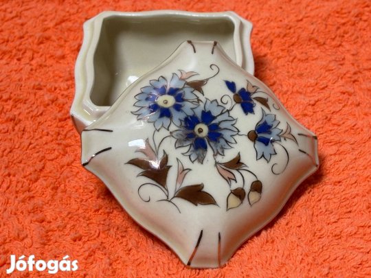 Zsolnay porcelán ékszertartó doboz búzavirág mintával