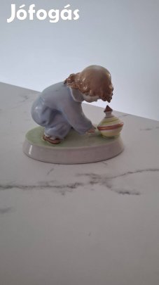 Zsolnay porcelán figura