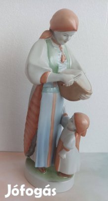 Zsolnay porcelán kenyérszelő!
