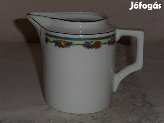 Zsolnay porcelán kiöntő, kanna