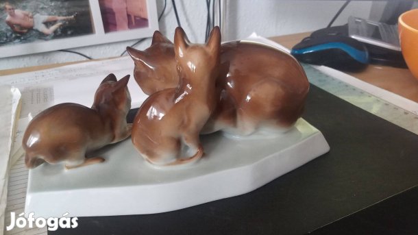 Zsolnay porcelán macskák