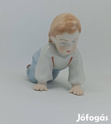 Zsolnay porcelán mászó kislány!