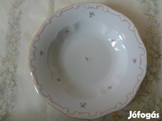 Zsolnay porcelán tollazott mélytányér