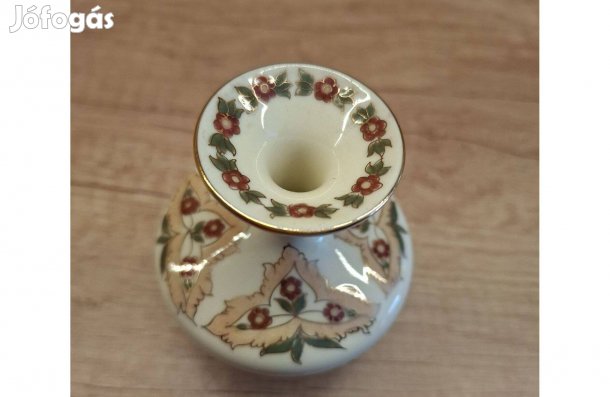 Zsolnay porcelán váza 8 cm magas Pécsen eladó