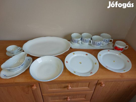 Zsolnay porcelánok, egyben eladók