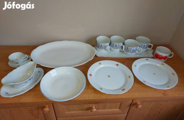 Zsolnay porcelánok, egyben eladók