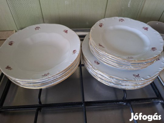 Zsolnay tányérkészlet