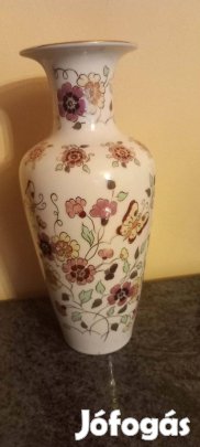 Zsolnay váza különlegesség lelkes pillangós 120eFt