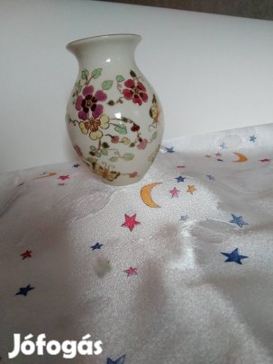 Zsolnay váza pillangós