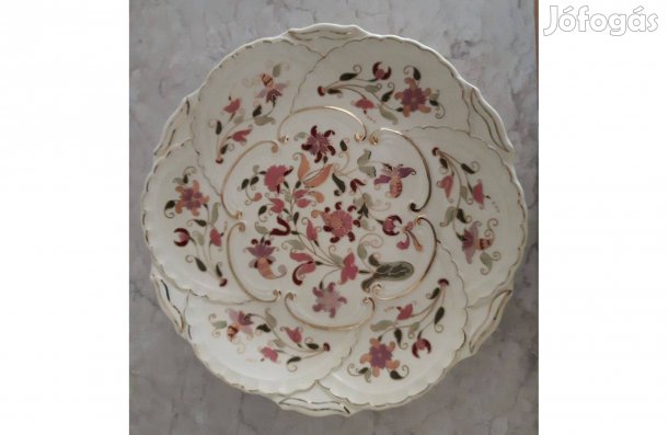 Zsolnay virágmintás fali tányér eladó Pécsen