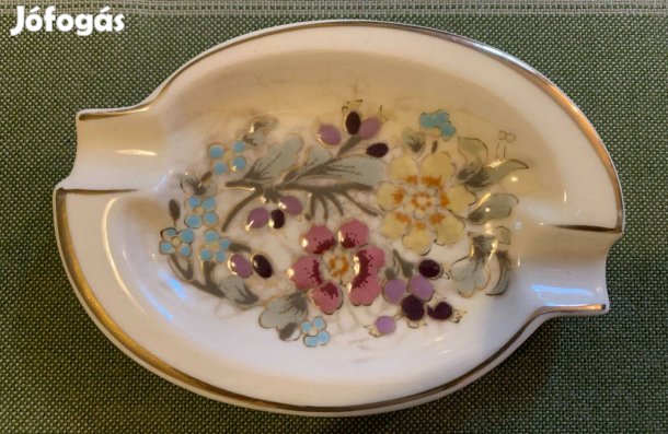 Zsolnay virágmintás hamutartó