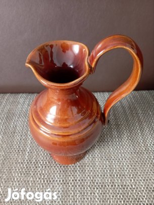 Zsolnay vizeskancsó 