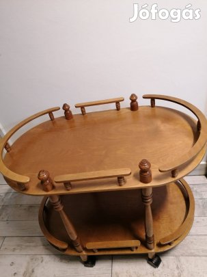 Zsúrkocsi újszerű állapotban