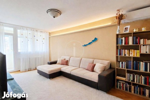 Zugló Zöldövezetében, Családias, Csendes, Erkélyes Lakás Eladó!