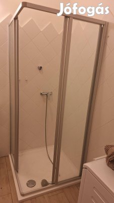Zuhanykabin és tálca