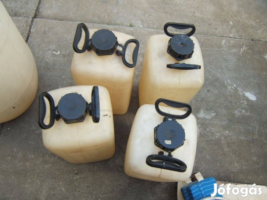 (9) 1/6. Műanyagballon 25 l-es: