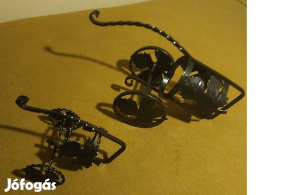 "Ágyútalpas" palacktartók (2 db - különböző méret)