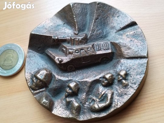 "Felszabadulás" 40-dik évfordulójára 1985-ös Bronz plakett