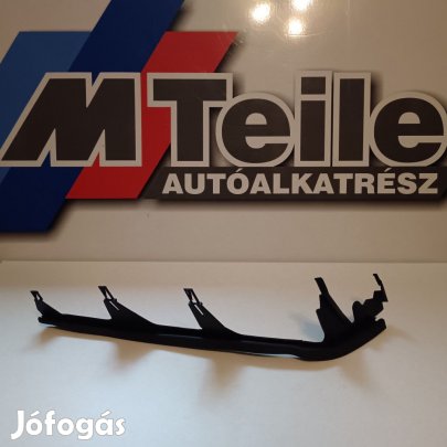 (GYÁRI ÚJ SZÁLLÍTÁSSÉRÜLT) BMW Bajuszléc jobb oldali 3-as E46