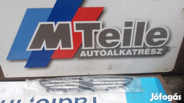 (GYÁRI ÚJ) BMW Hűtőrács X6 F16 ALSÓ KÖZÉPSŐ 7319769