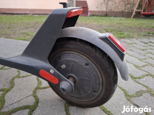 (Garanciás) Xiaomi Scooter 4 Lite Gen2 Elektromos Roller