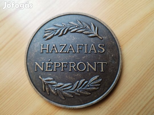 "Hazafias Népfront" Régi nagy bronz emlékérem Eredeti