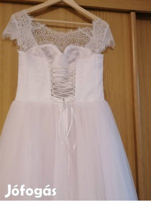 Hercegnős menyasszonyi ruha - csak egyszer viselt!