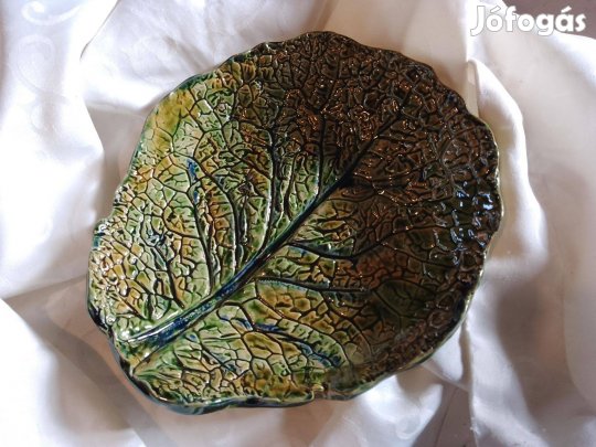 "Kelkáposzta levél" kerámia tál, kínáló