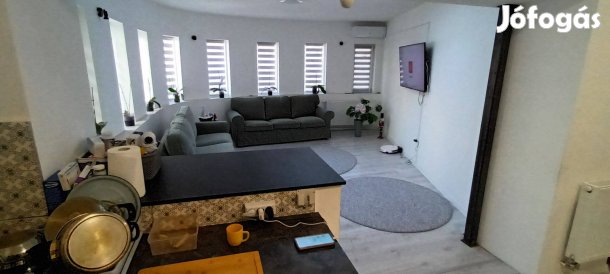 "Kettő az egyben" Szeged Felsőváros 2 db külön bejáratú társasházi lak