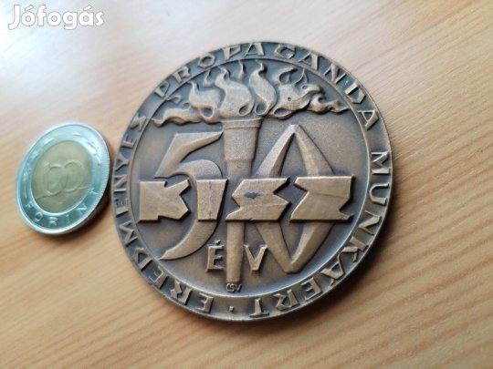 "Kisz" bronz plaket 50 éves Kitüntető jelzet db